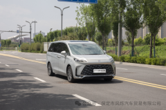 20万级MPV市场迎来“搅局者”：极狐问道V9凭何挑战GL8与赛那？